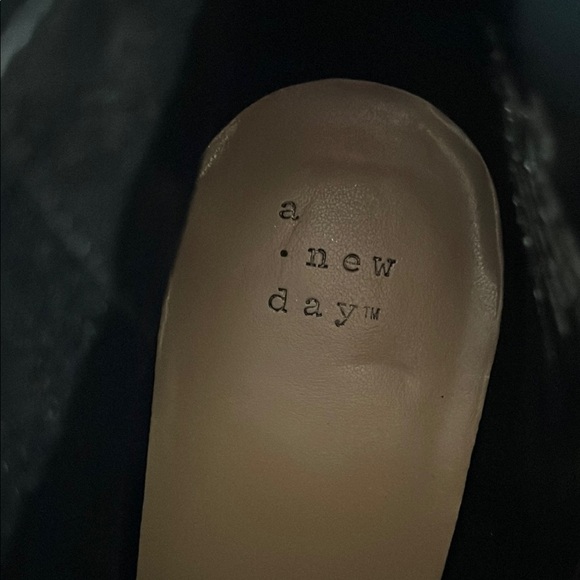 A New Day Women's Black and Brown Ankle Boots 9.5 - Picture 5 of 7